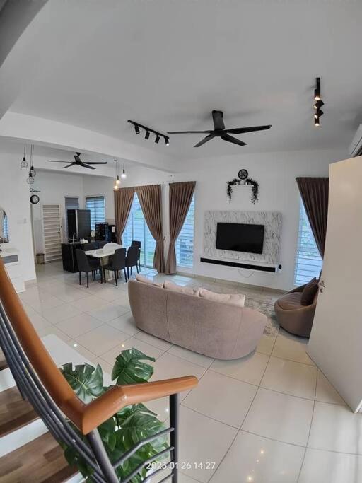 Prima Guest House - Puncak Alam Homestay Mus-Lim Friendly Bandar Puncak Alam Bagian luar foto